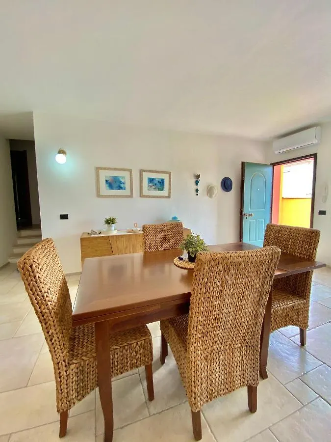 Jennas- Blue Apartment Arbatax