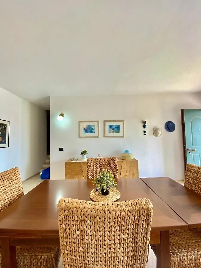 Jennas- Blue Apartment Arbatax